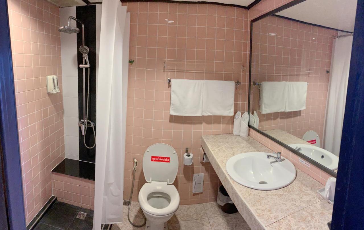 Thaihotel Nakorn Si Thammarat 나콘시탐마랏 외부 사진